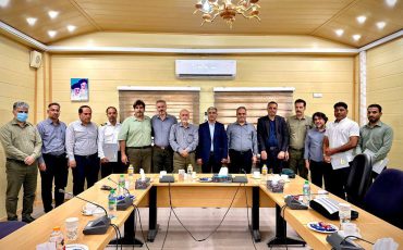 تقدیر از خانواده معظم شهدای پرسنل شرکت سیمان هرمزگان